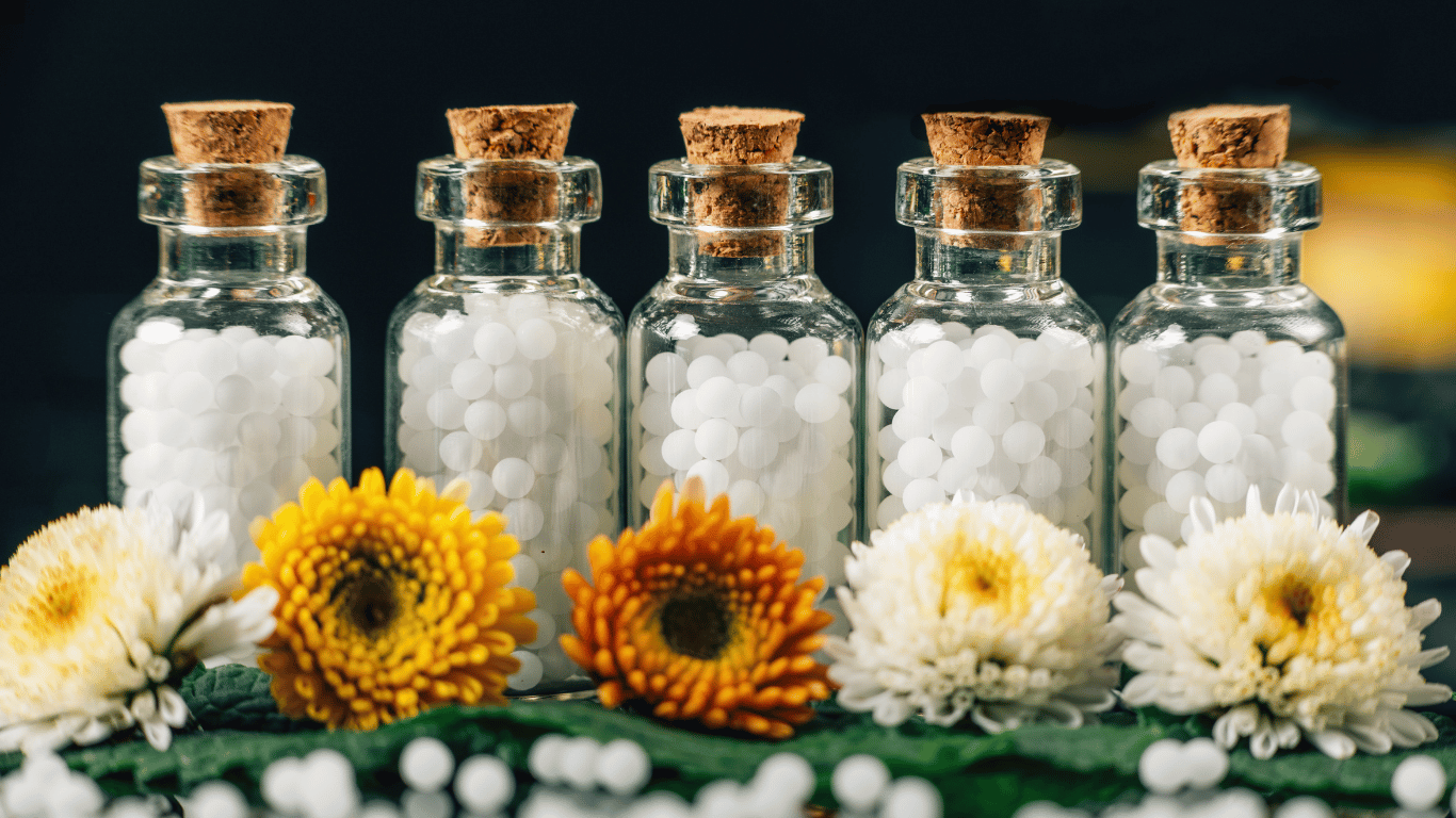 Lahvičky s homeopatickými přípravky.