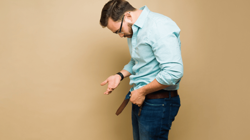 Muž potýkající se s erektilní dysfunkcí.