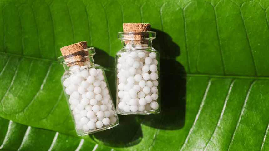 dvě lahvičky homeopatik