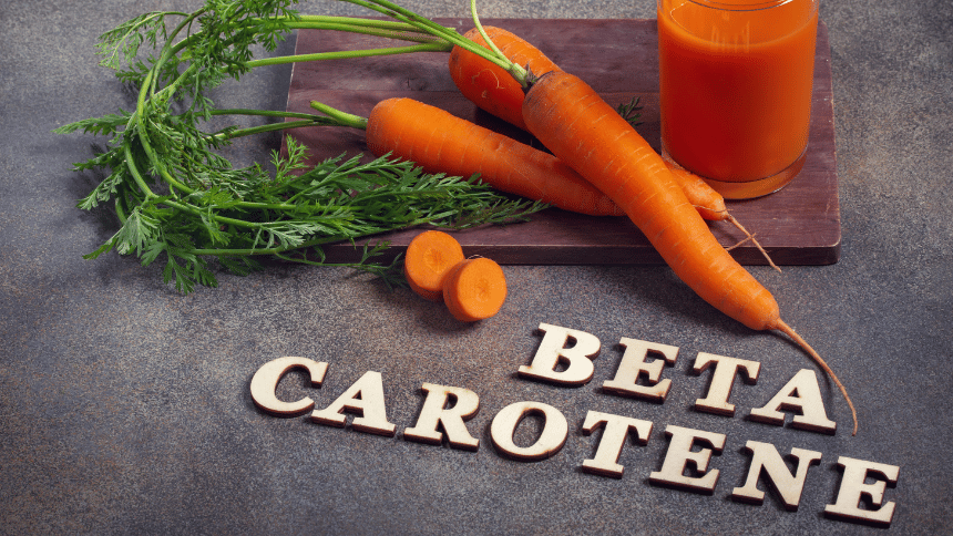 Mrkve a šťáva z mrkve.