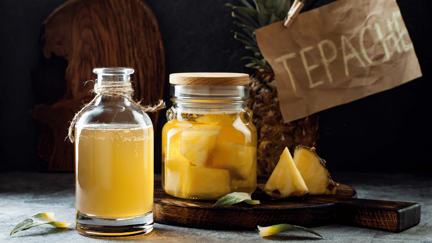 Fermentovaný ananasový nápoj.