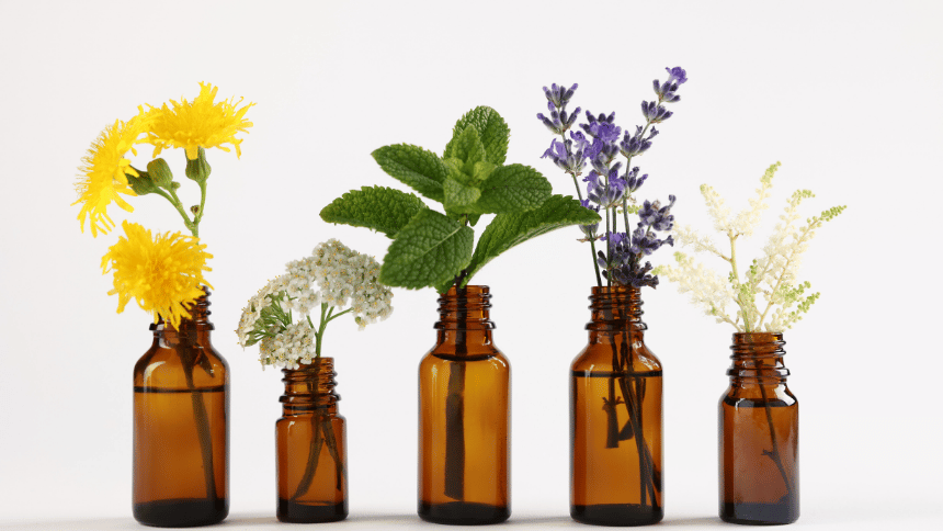 Skleničky s homeopatiky.