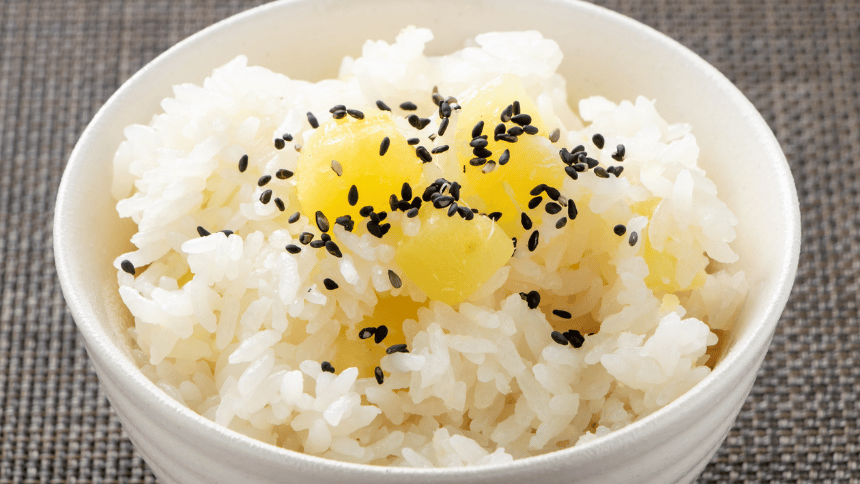 Rýže v misce.