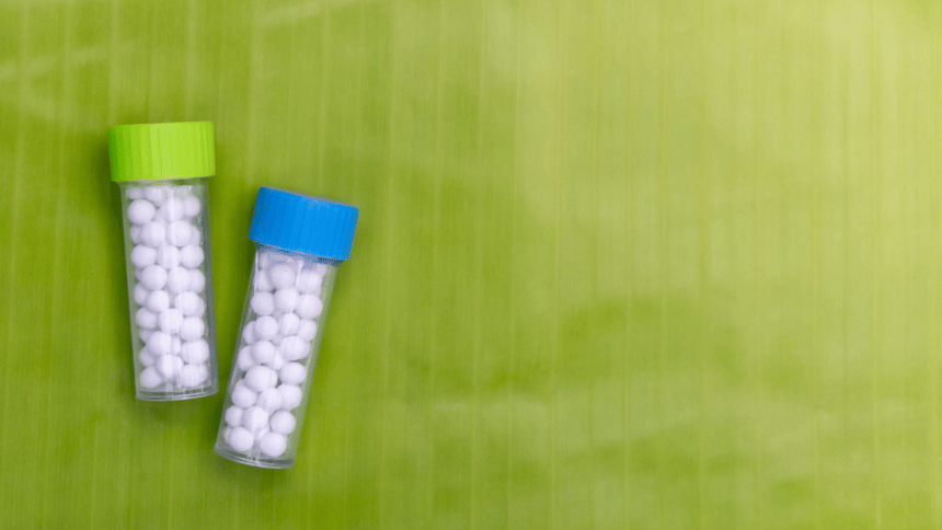 Lahvičky s homeopatiky.